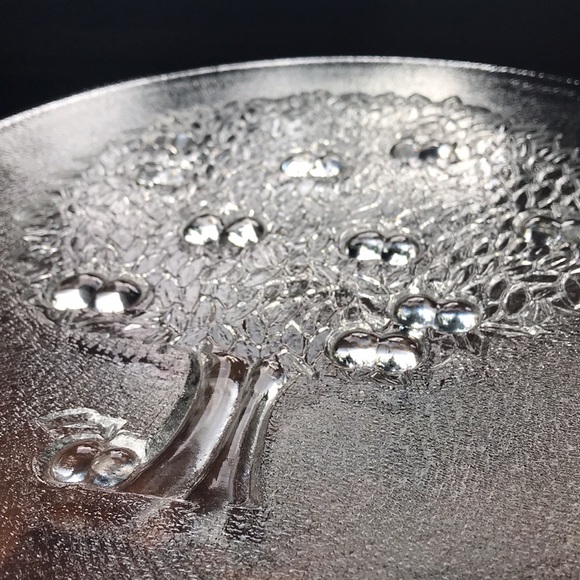 Vintage textured glass apple tree serving platter - Picture 3 of 6